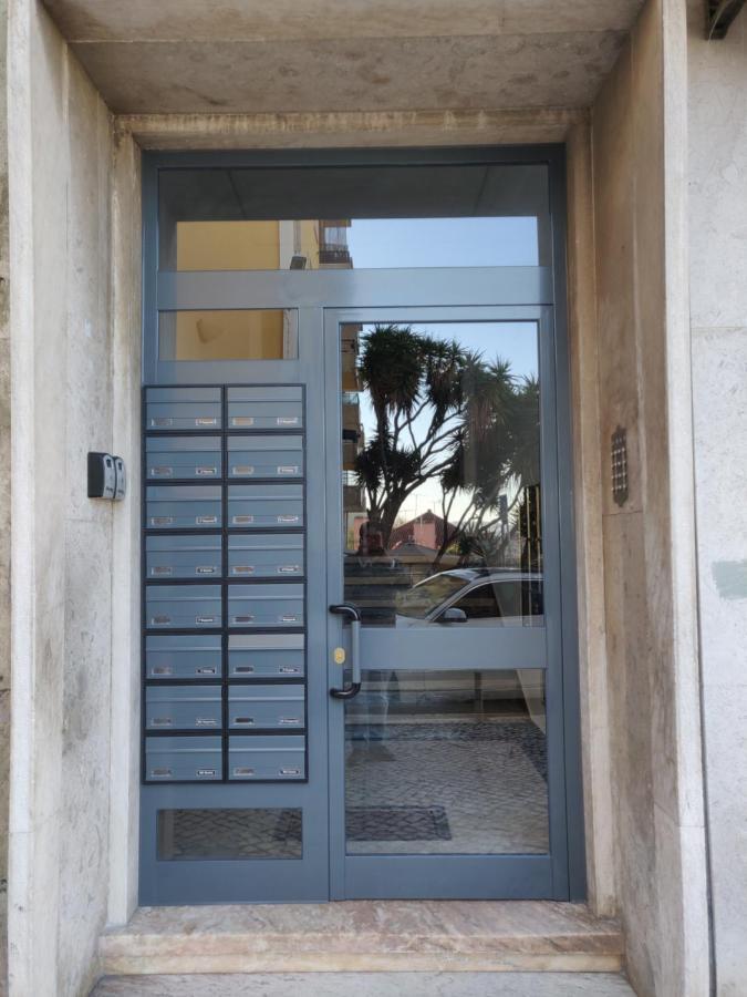 Belem Light Filled Apt With Patio, By Timecooler Lisboa المظهر الخارجي الصورة